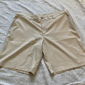 Adidas Golf Shorts Size 40
